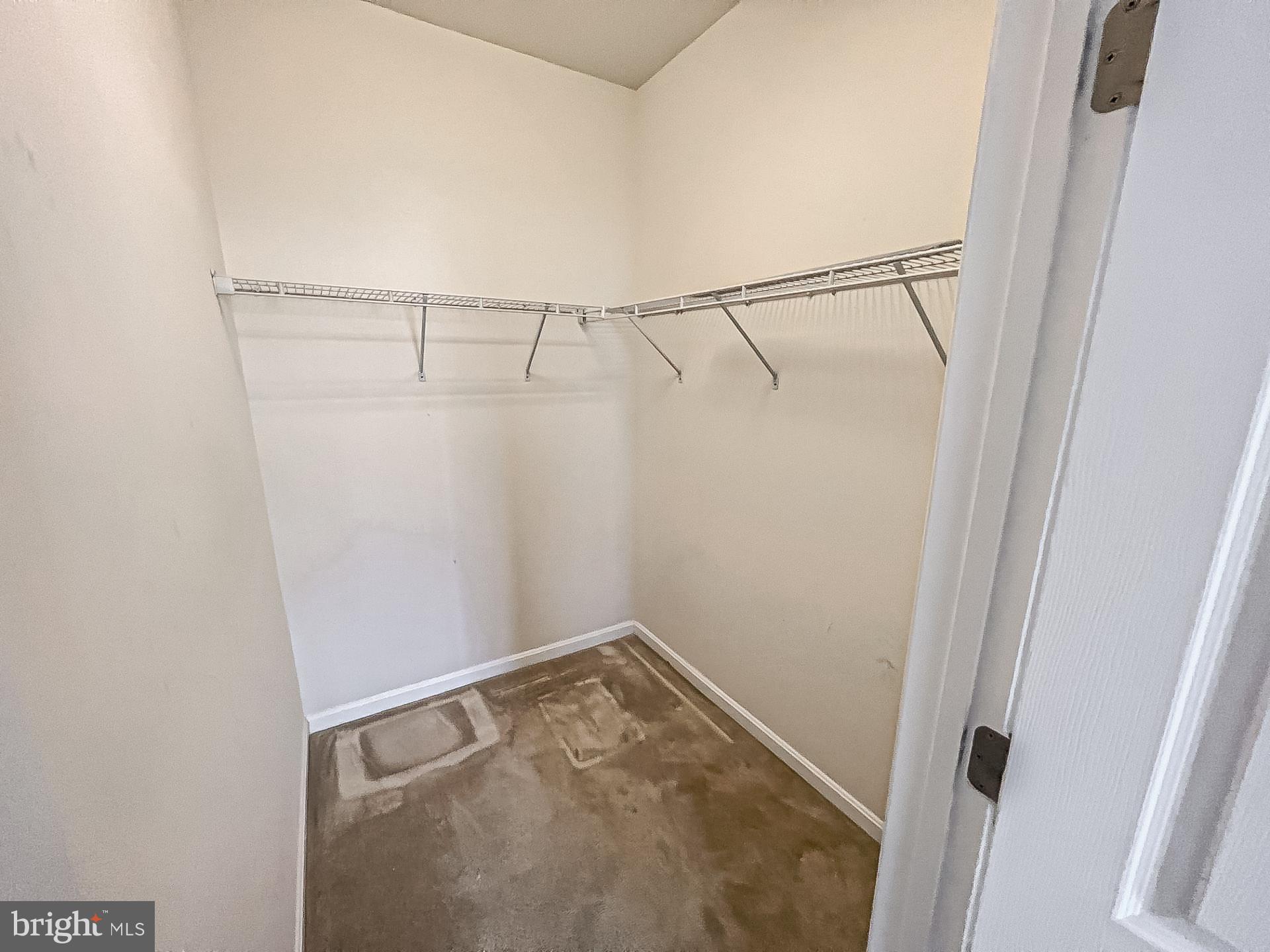 DOMINION CROSSING - Residential Lease