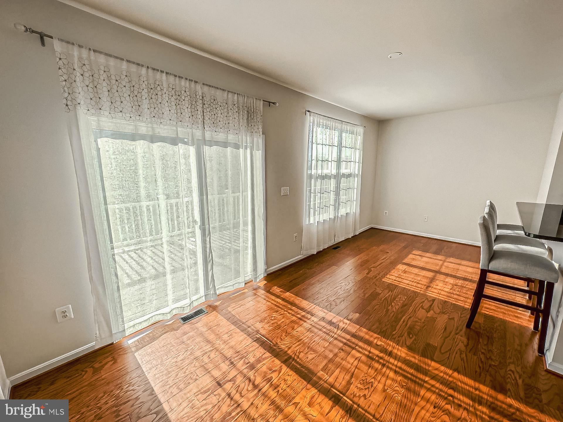 DOMINION CROSSING - Residential Lease