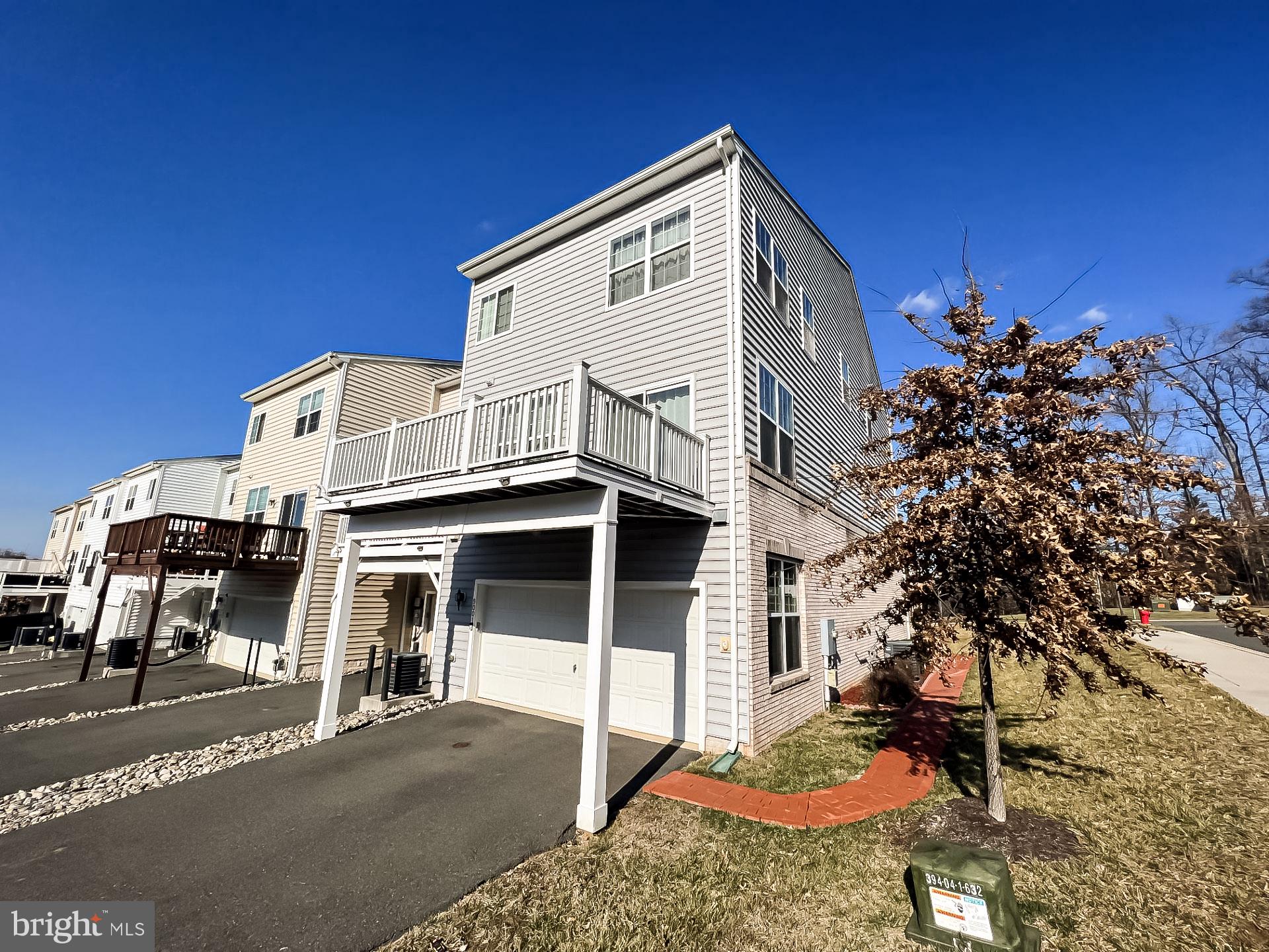 DOMINION CROSSING - Residential Lease