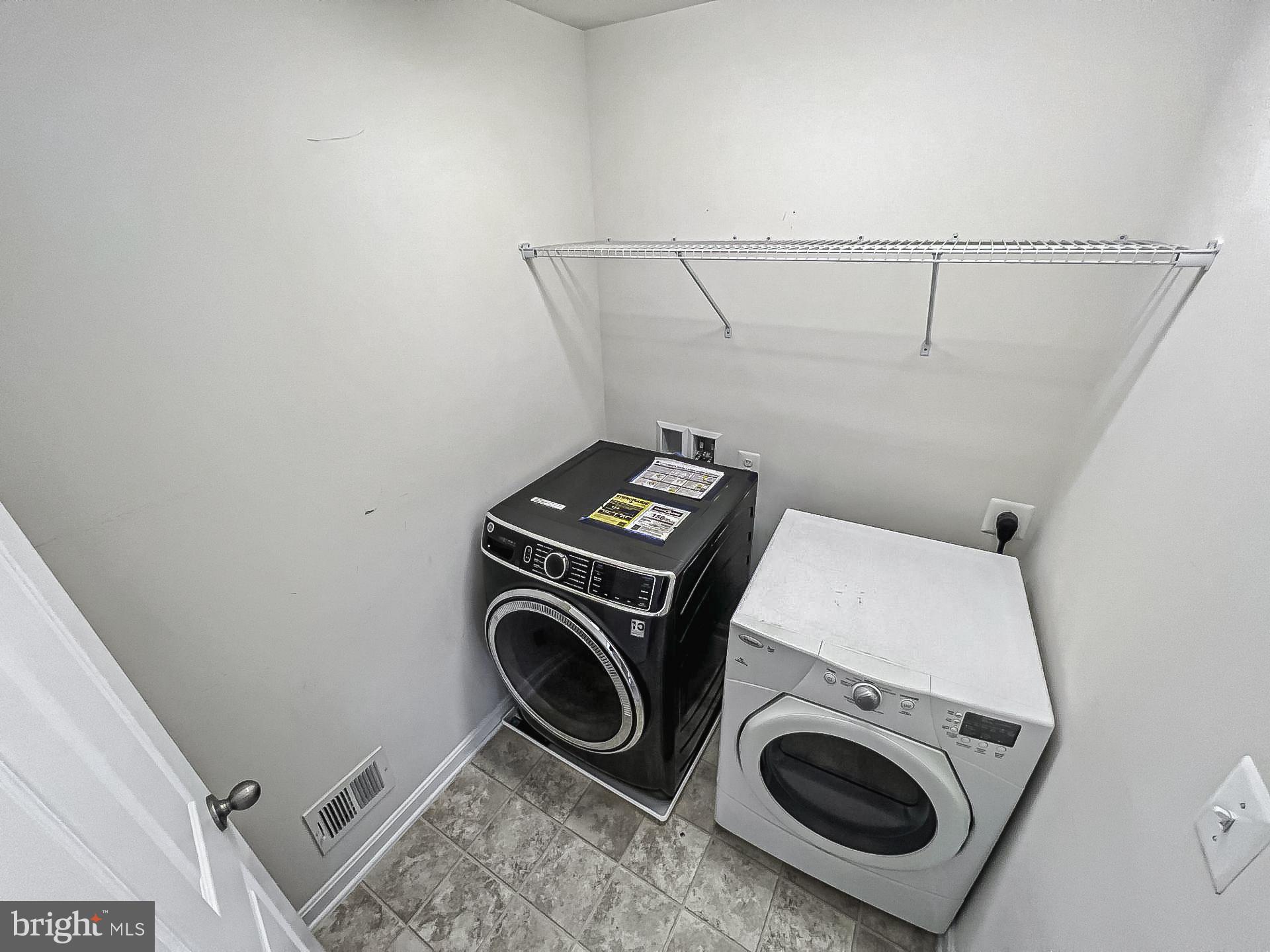 DOMINION CROSSING - Residential Lease