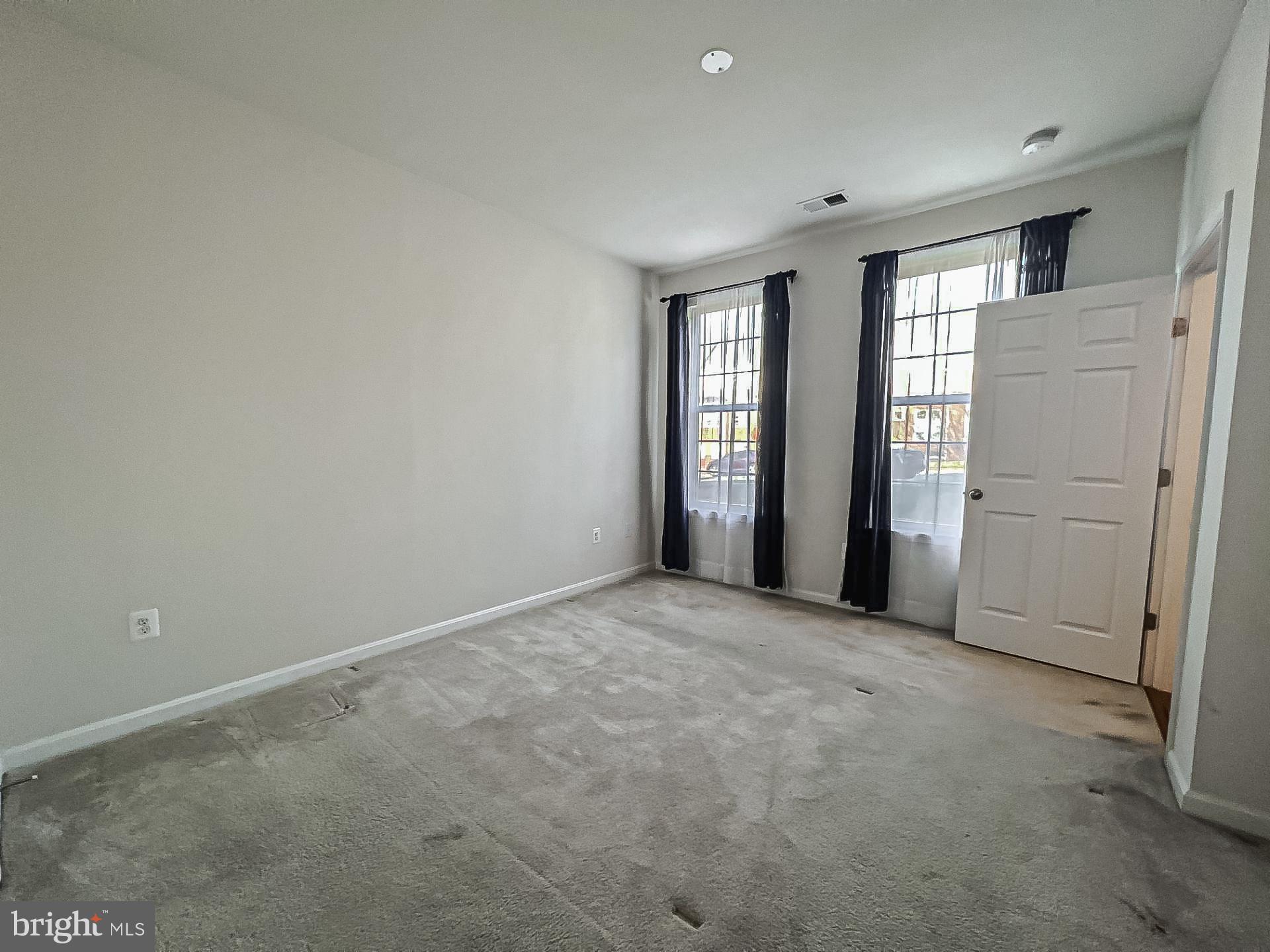 DOMINION CROSSING - Residential Lease