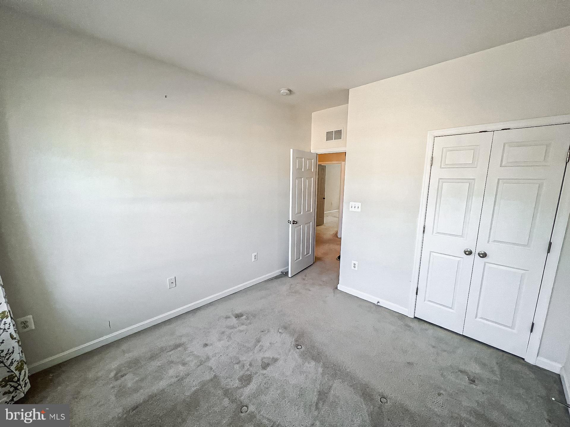 DOMINION CROSSING - Residential Lease