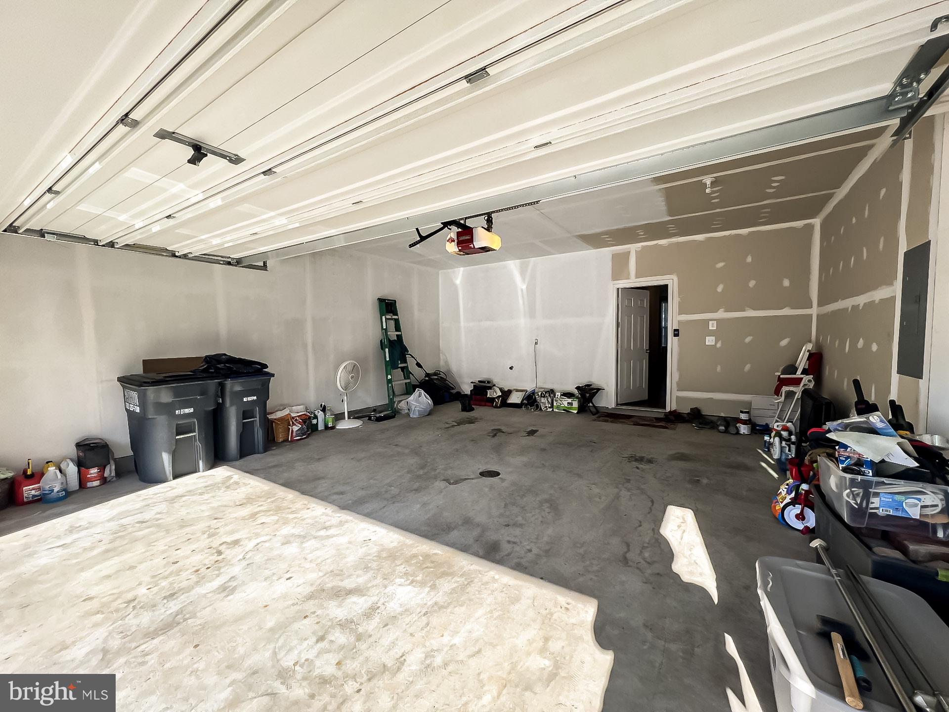 DOMINION CROSSING - Residential Lease