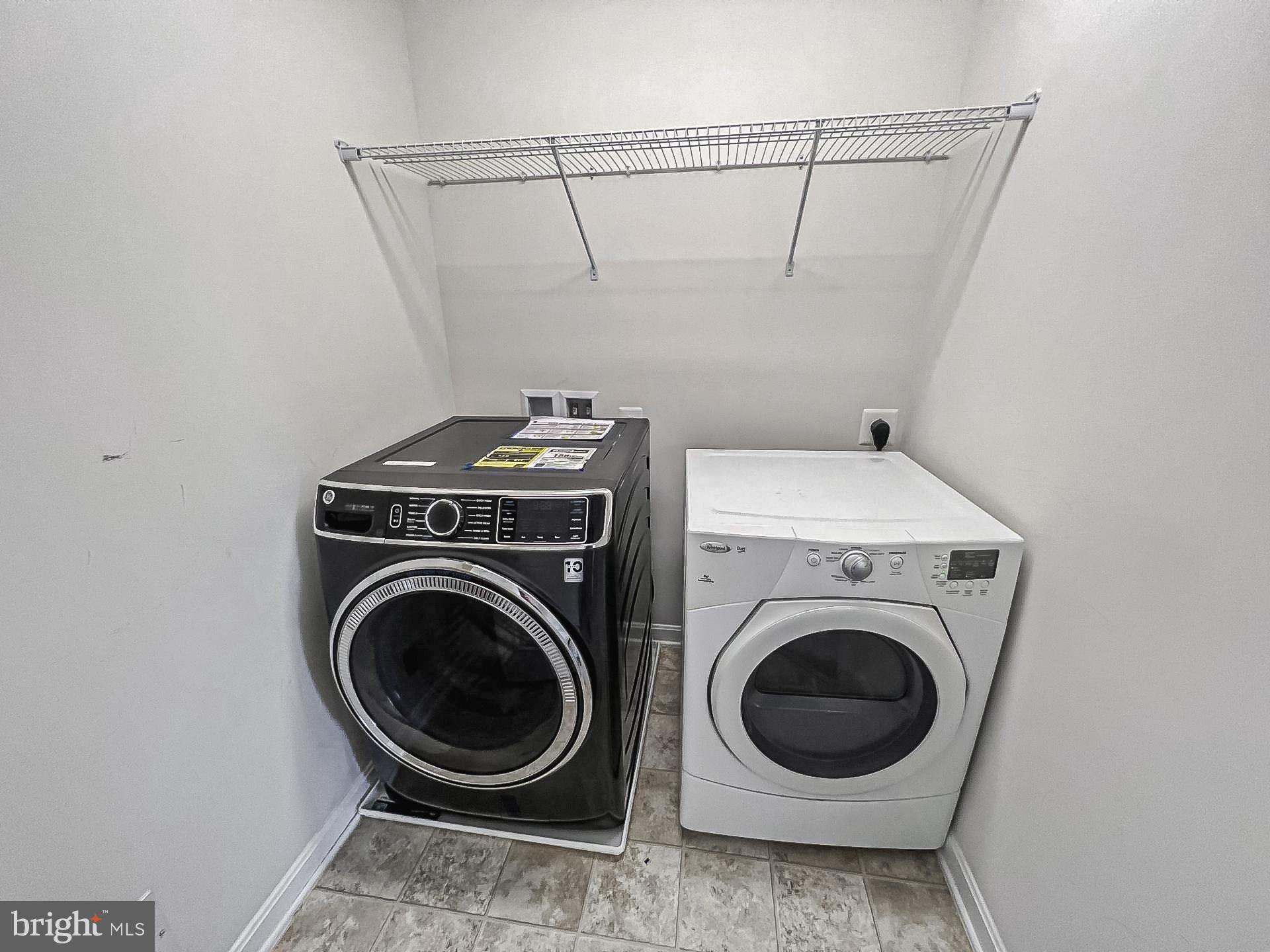 DOMINION CROSSING - Residential Lease