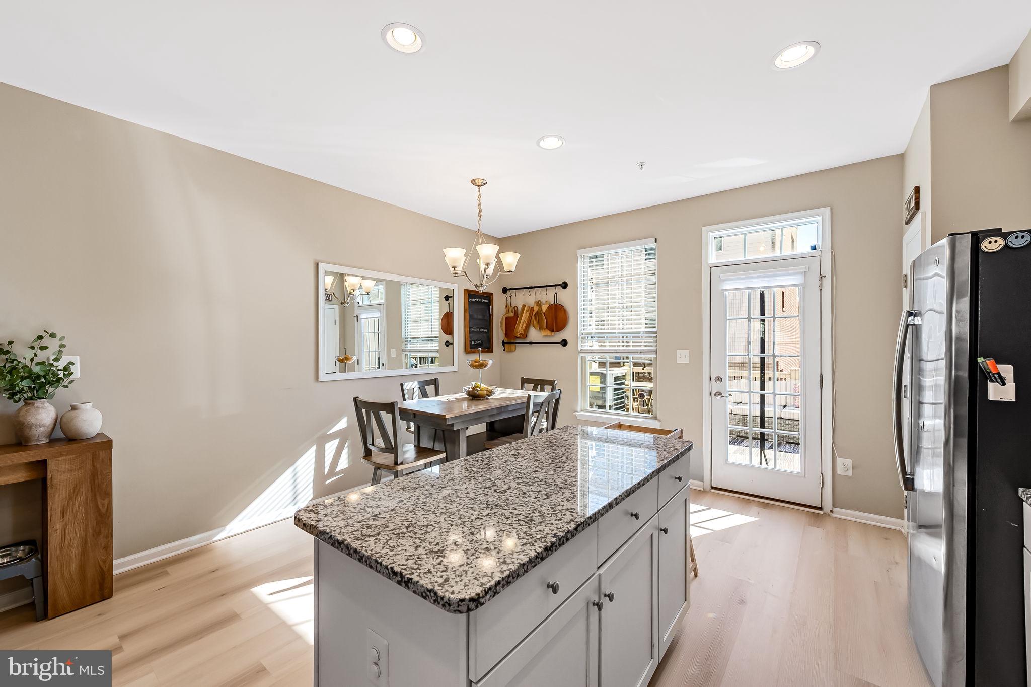 O'DONNELL SQUARE - Residential