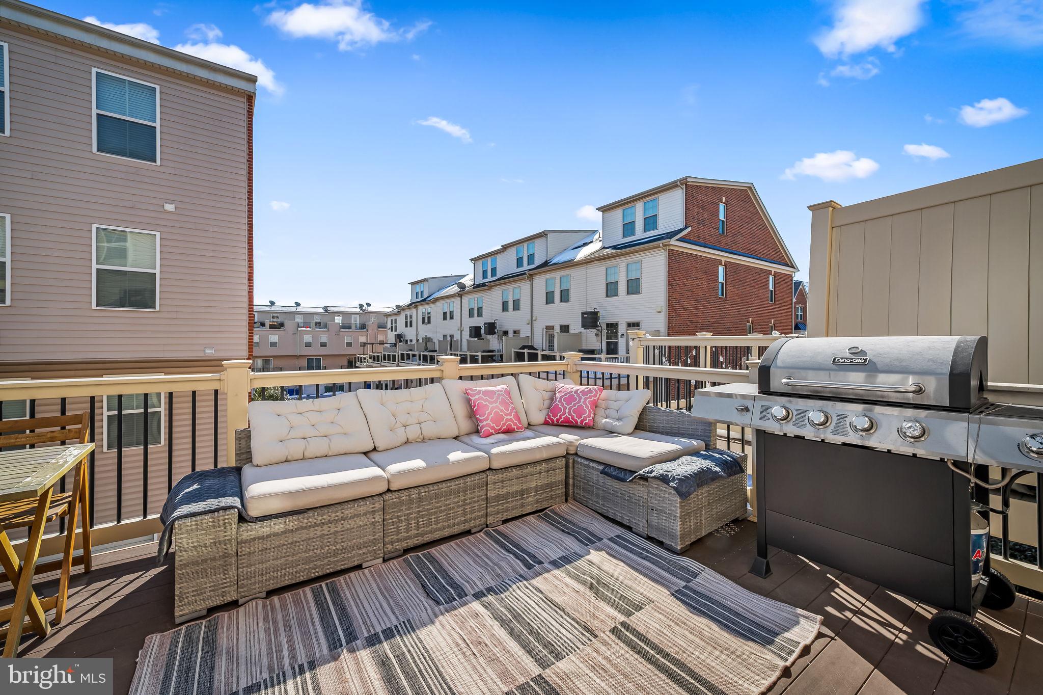 O'DONNELL SQUARE - Residential