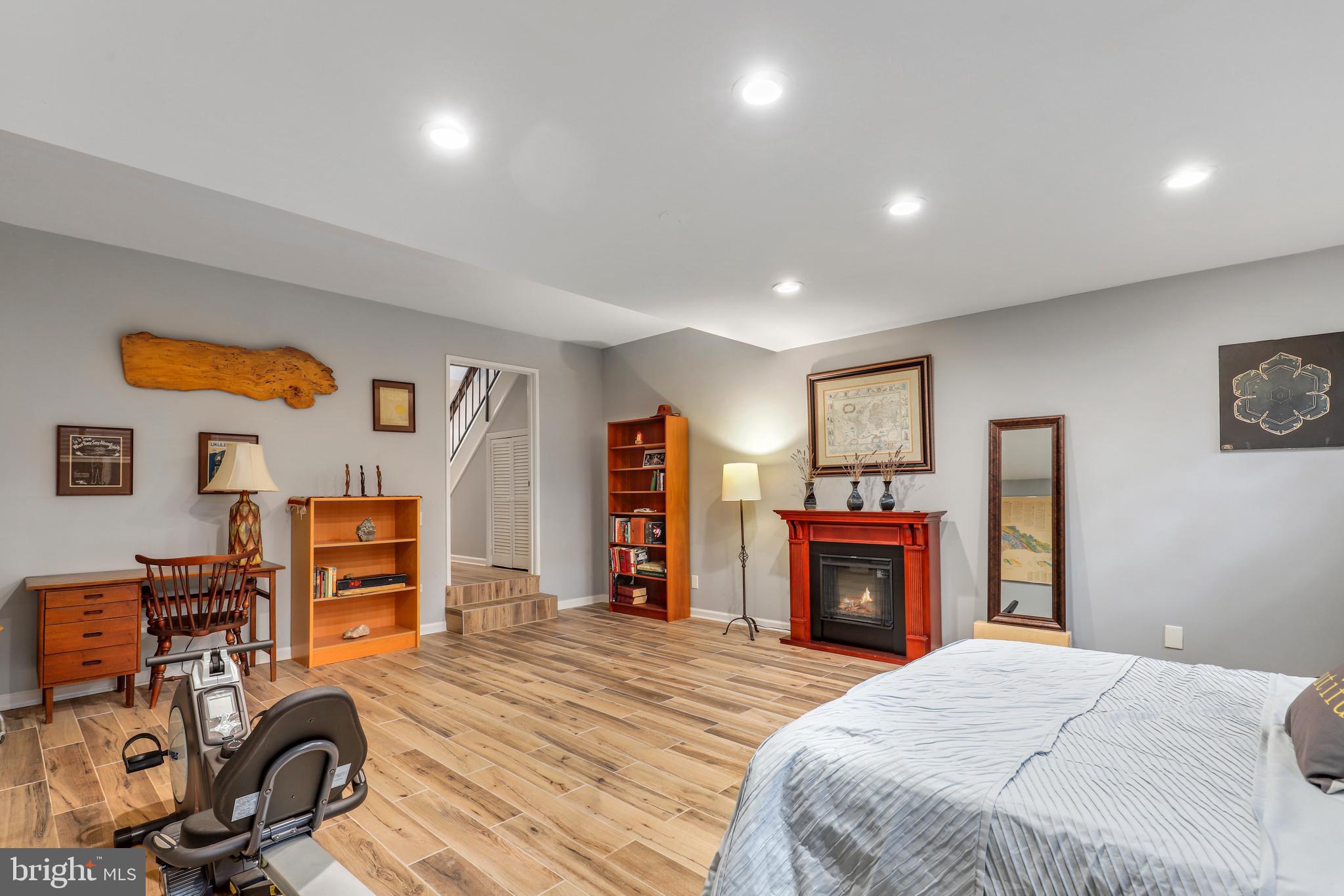 BENTANA PARK - Residential