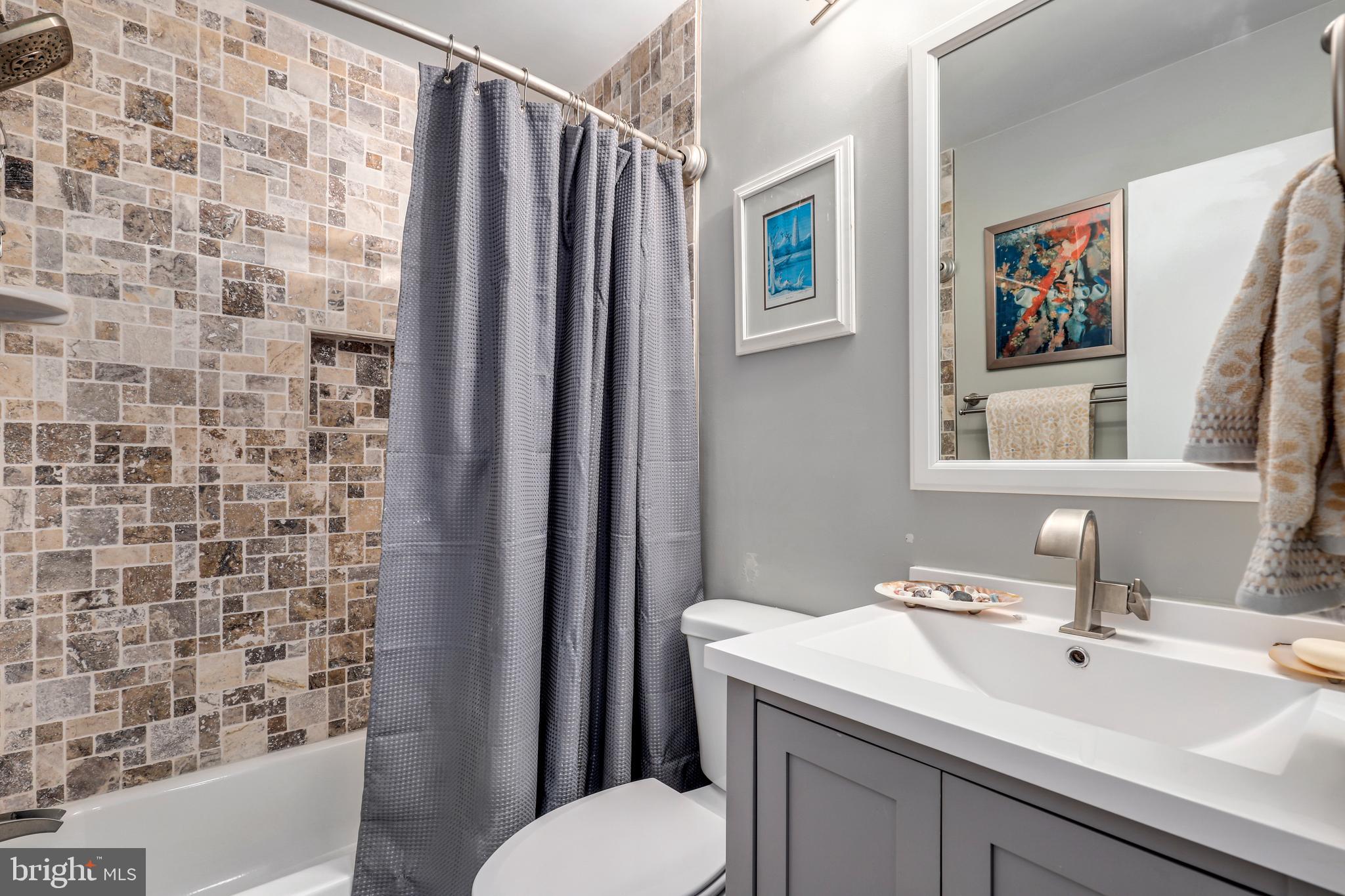 BENTANA PARK - Residential