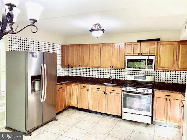 FAIRWAYS - Residential