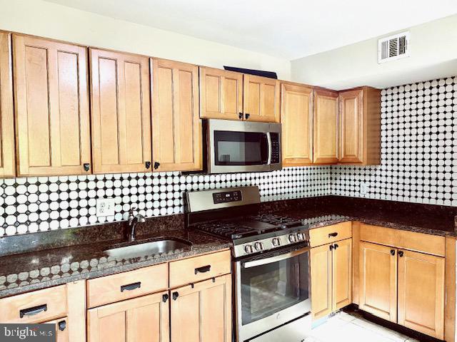 FAIRWAYS - Residential