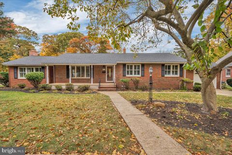 8515 BRYN MAWR AVENUE PENNSAUKEN NJ 08109