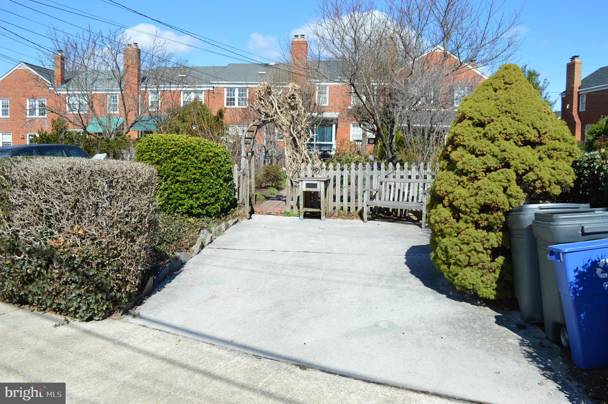 LOCH RAVEN MANOR - Residential