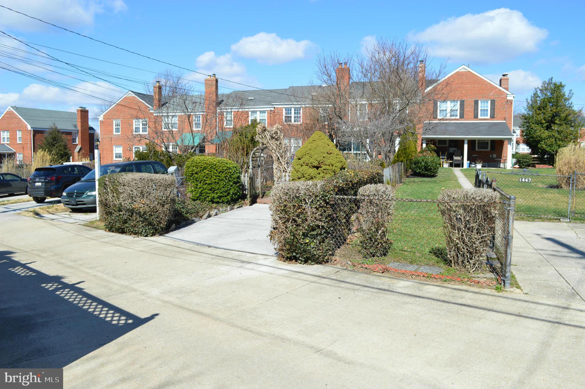 LOCH RAVEN MANOR - Residential