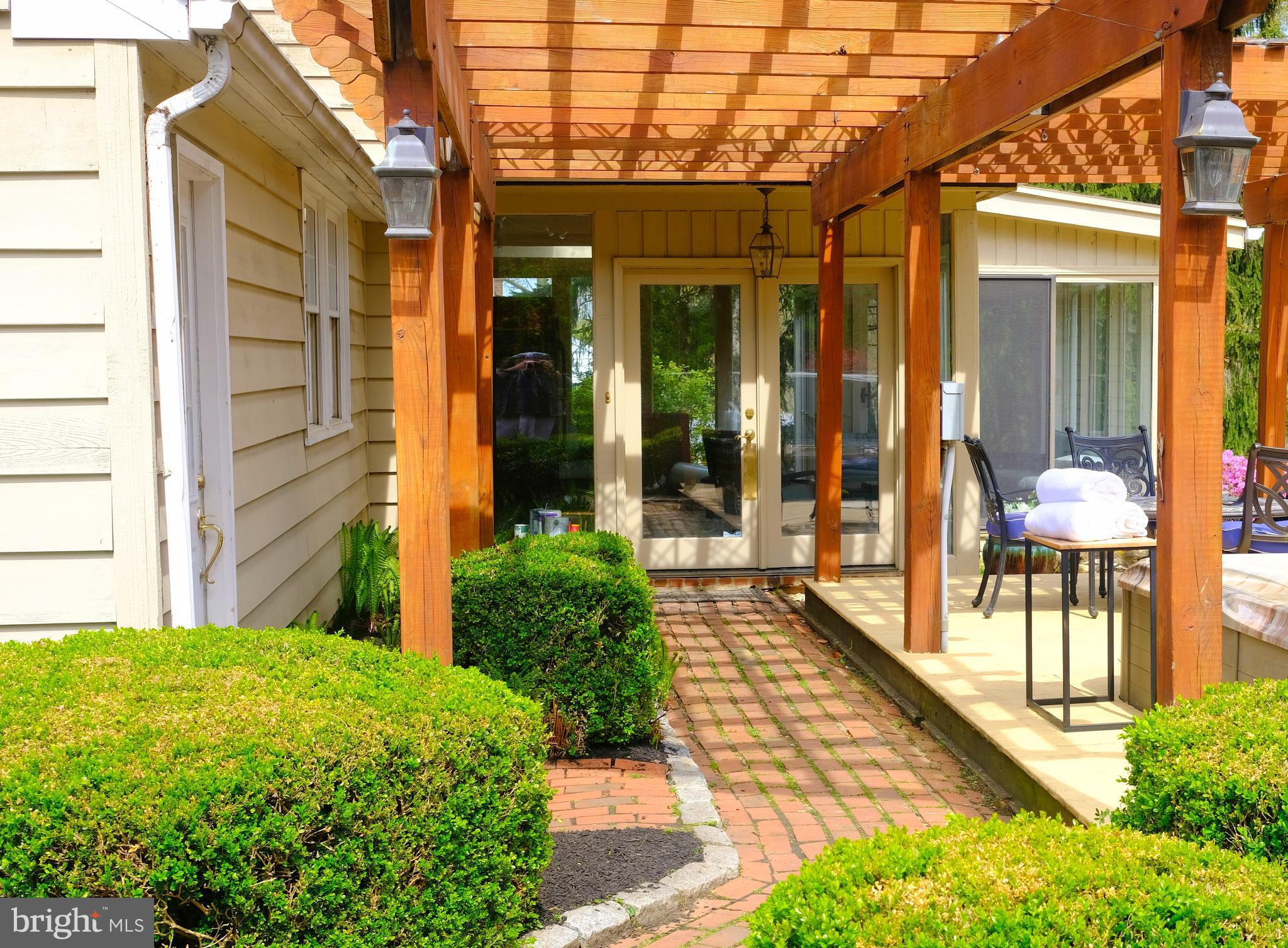 GLENHARDIE - Residential
