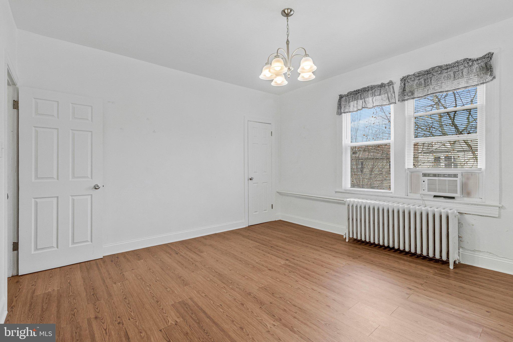 1111 QUEEN STREET NE 3