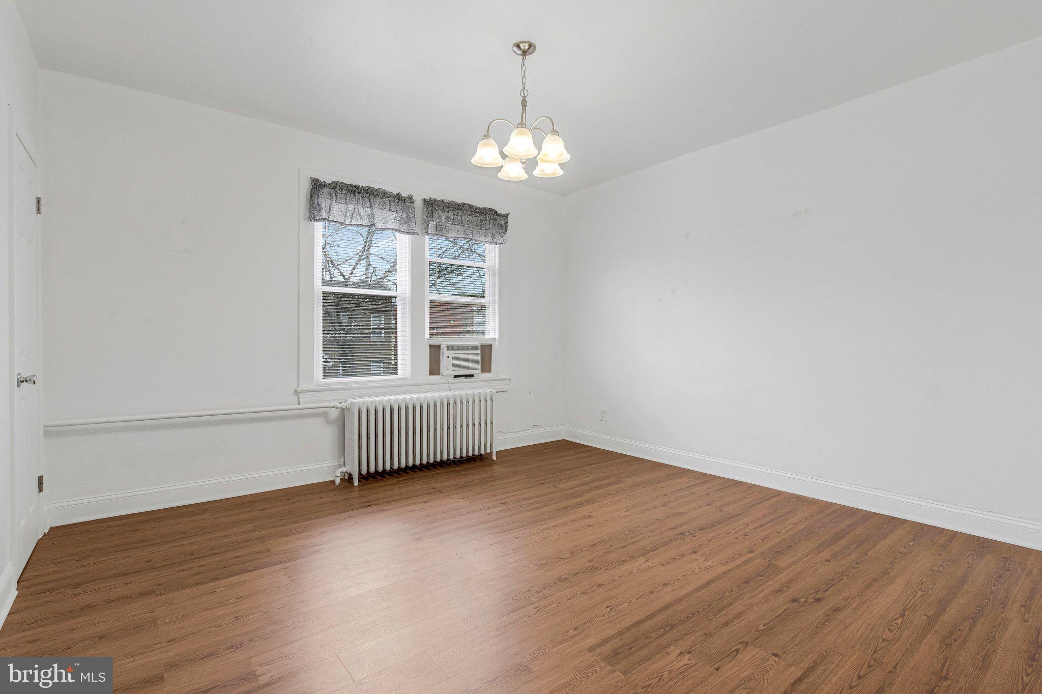 1111 QUEEN STREET NE 3