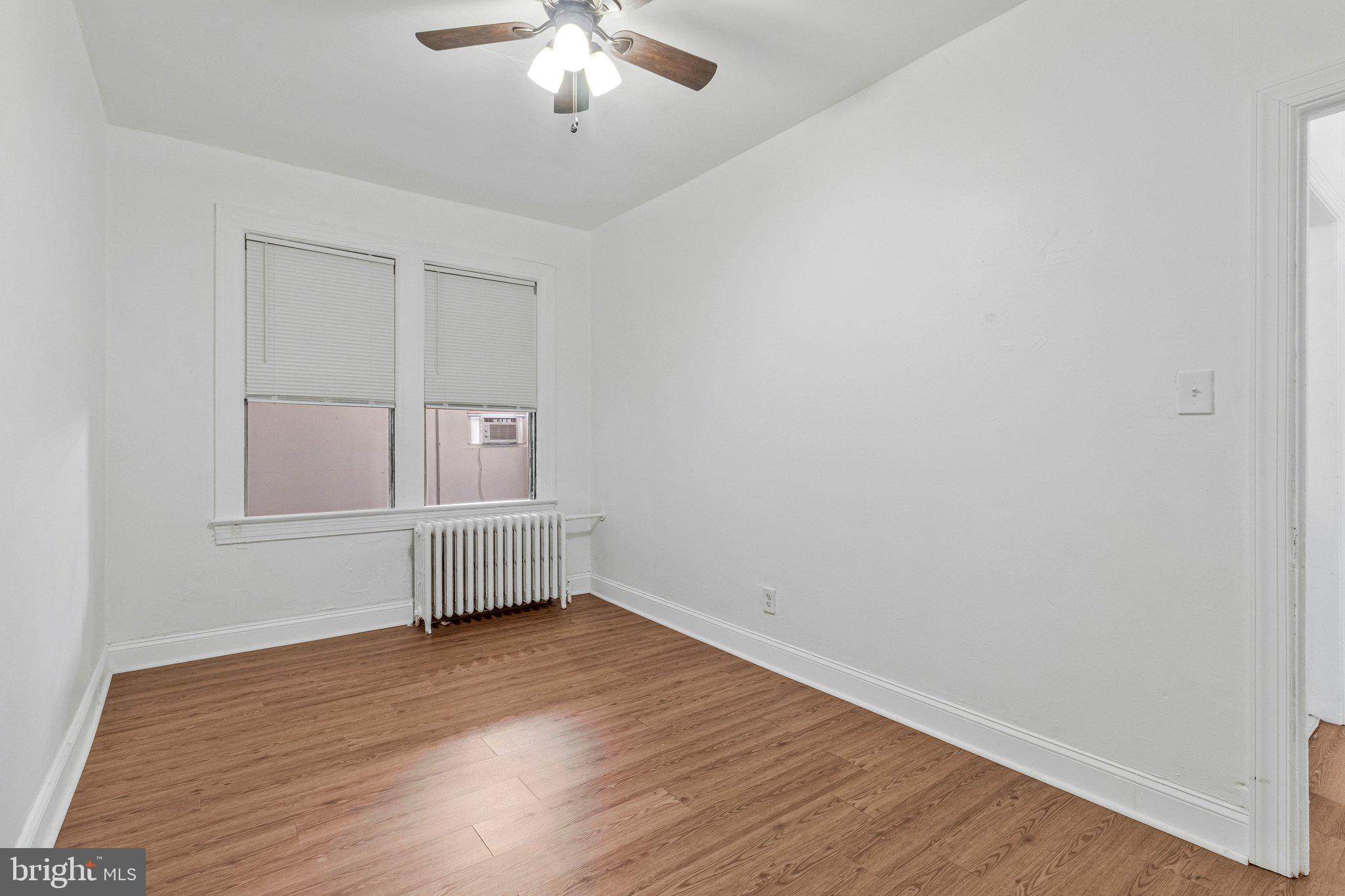 1111 QUEEN STREET NE 3