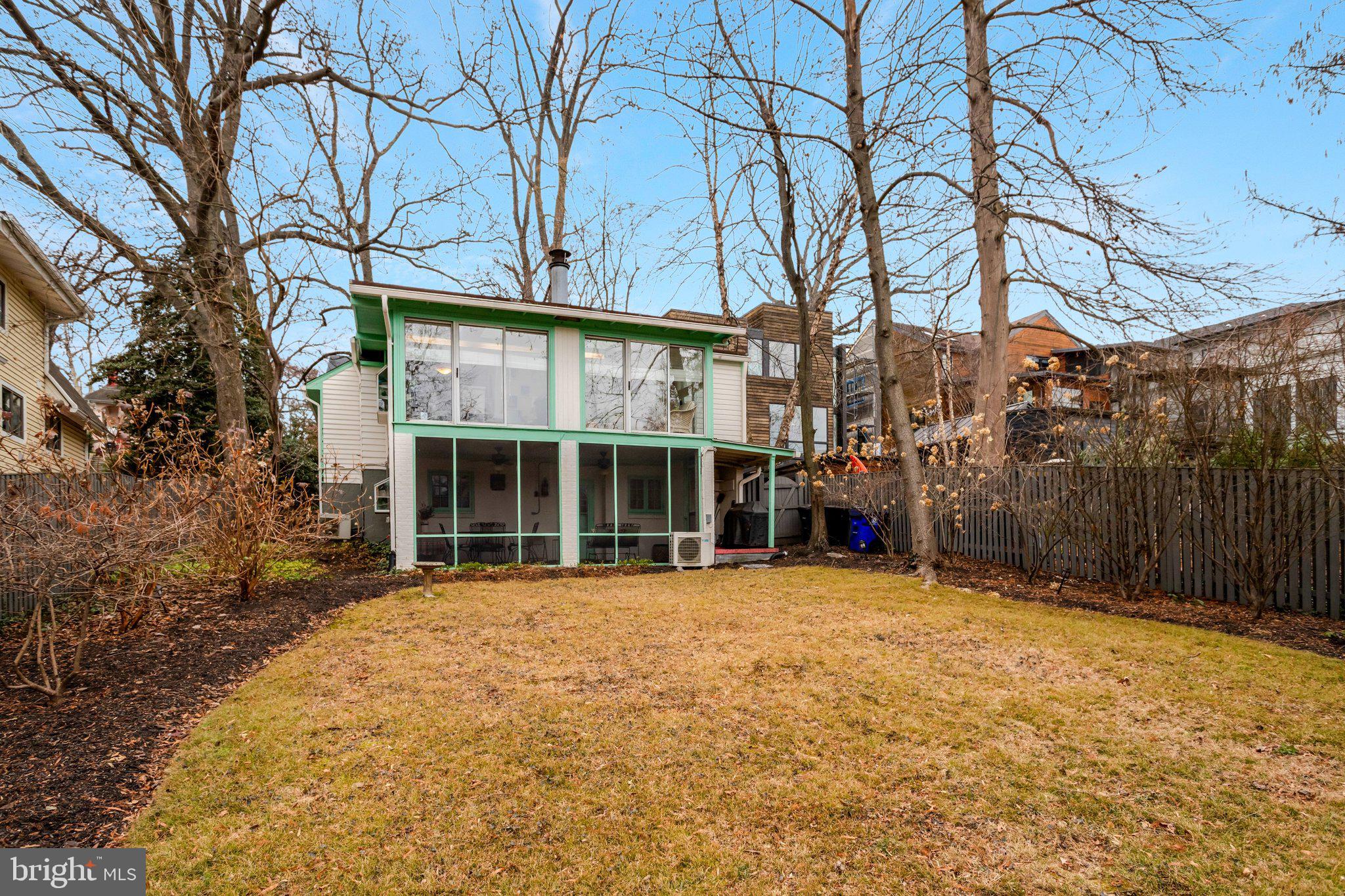 LYON PARK - Residential