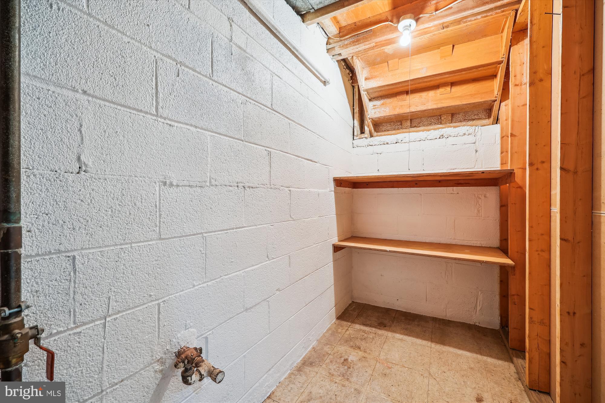 POTOMAC WOODS - Residential