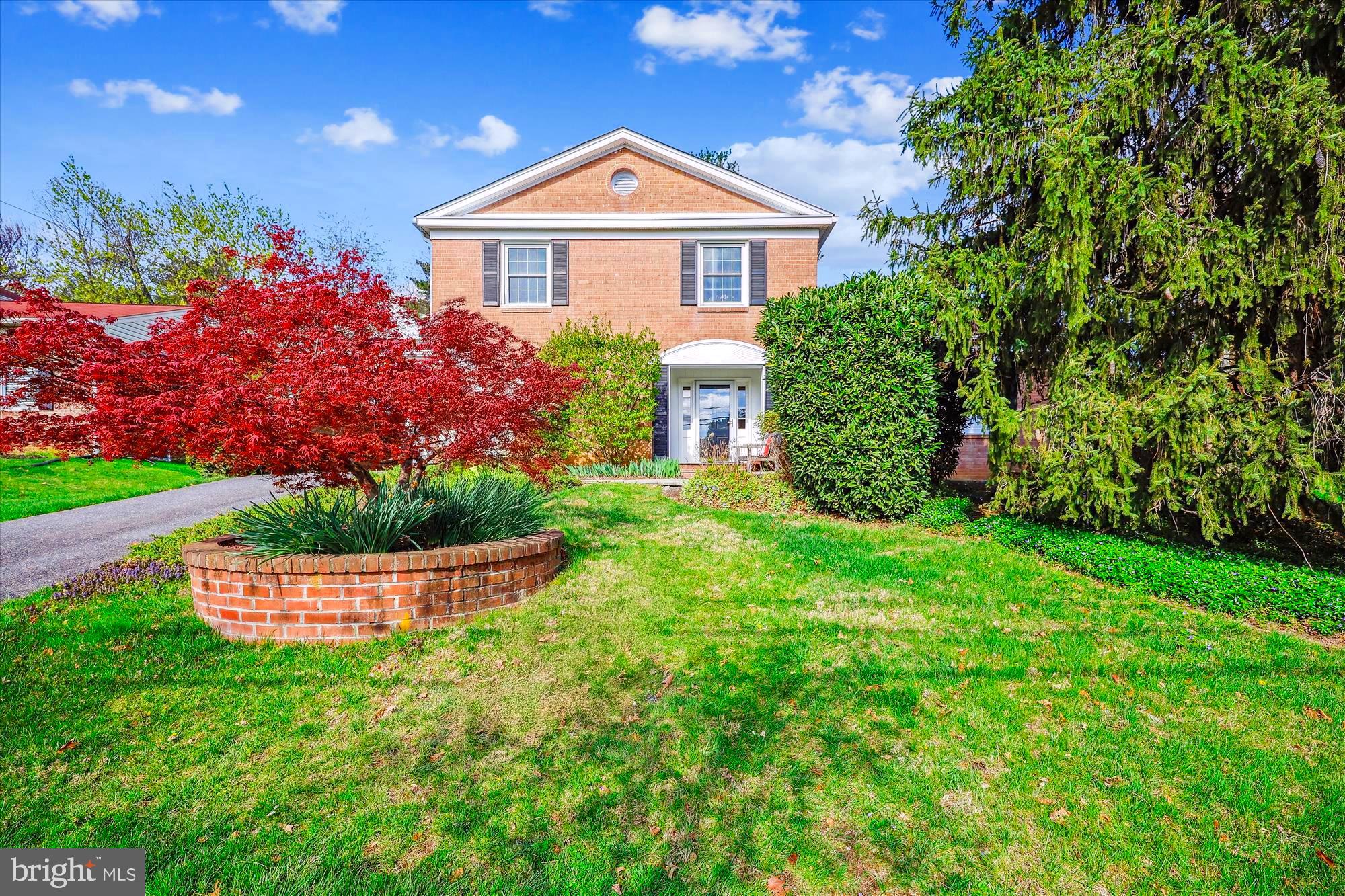 POTOMAC WOODS - Residential