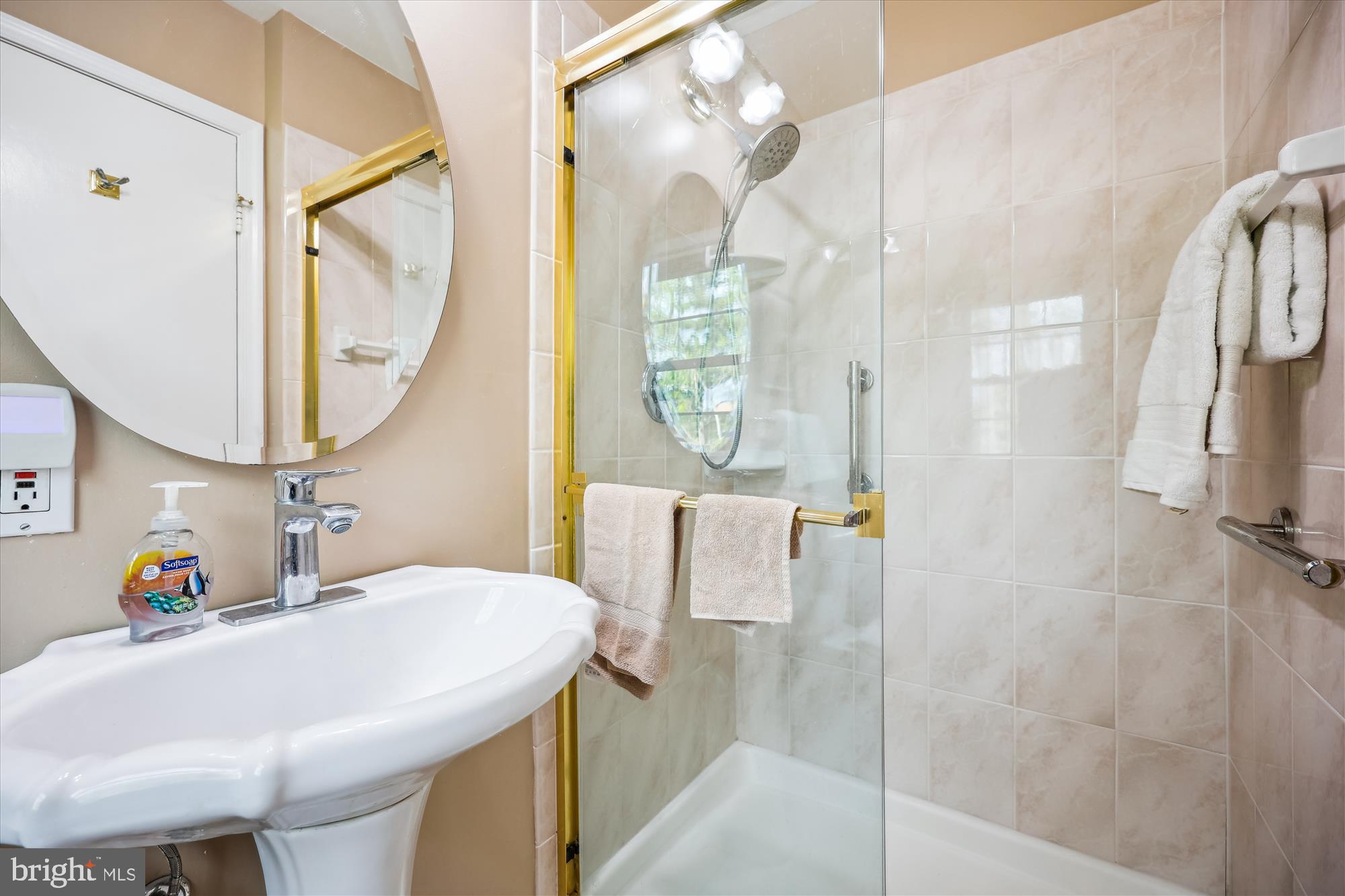 POTOMAC WOODS - Residential