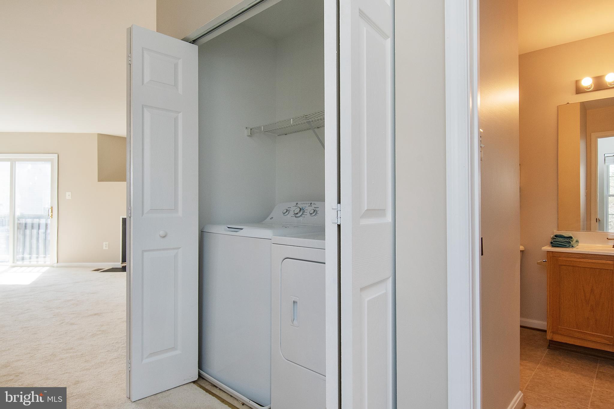 SOUTH RIDING - Residential