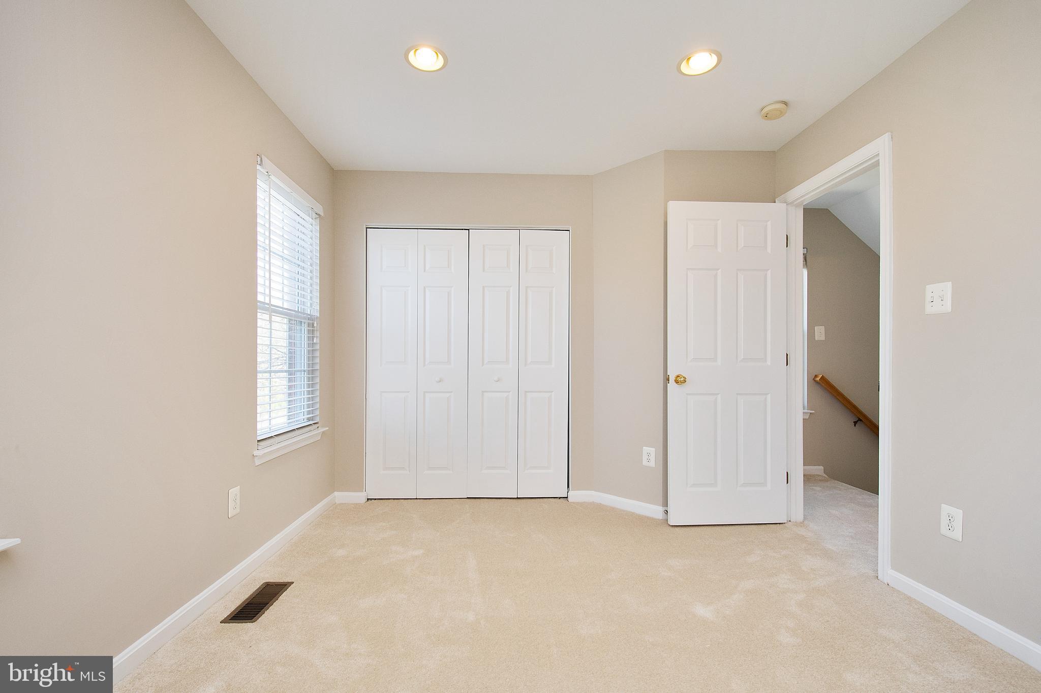 SOUTH RIDING - Residential