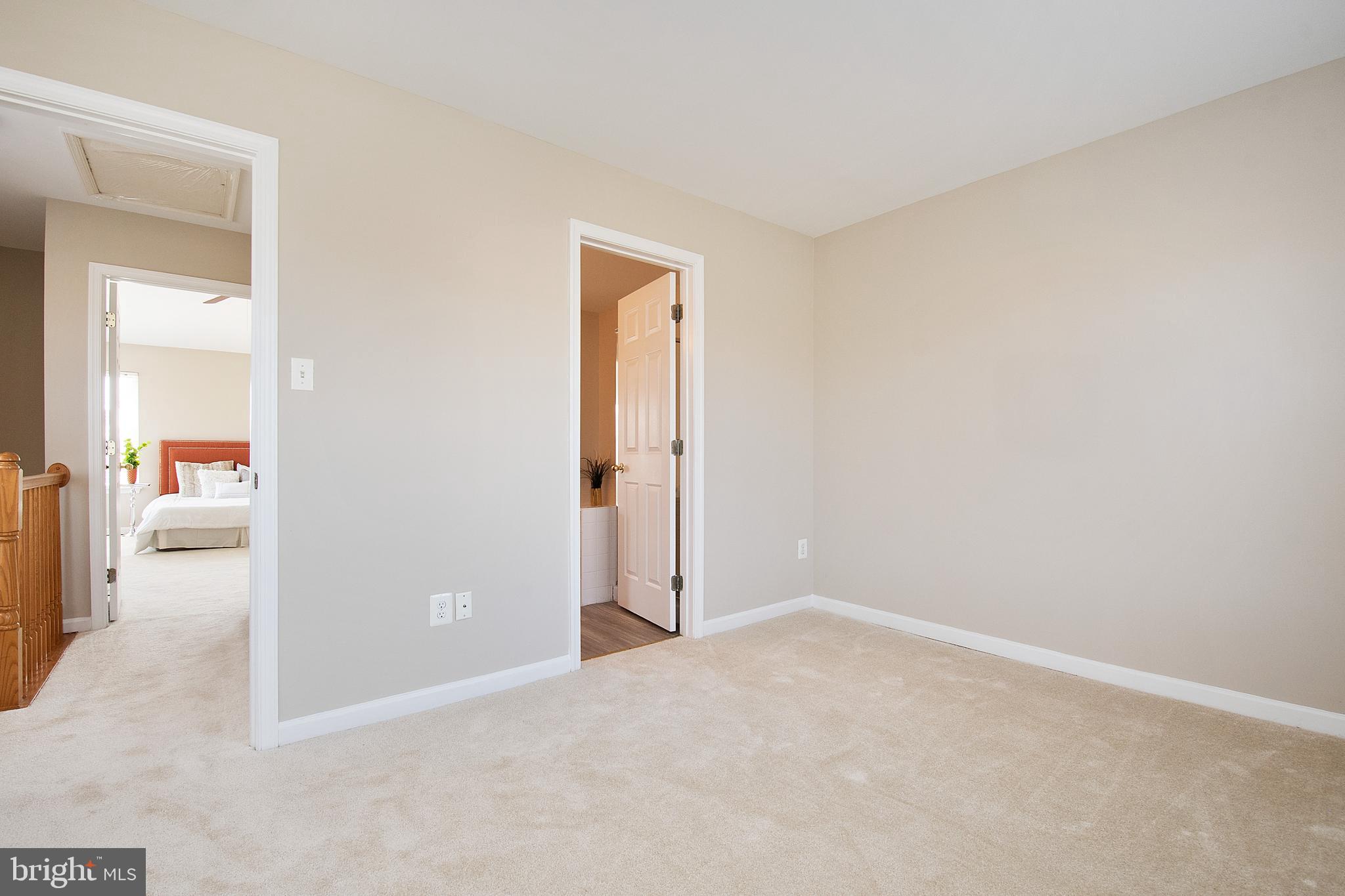 SOUTH RIDING - Residential