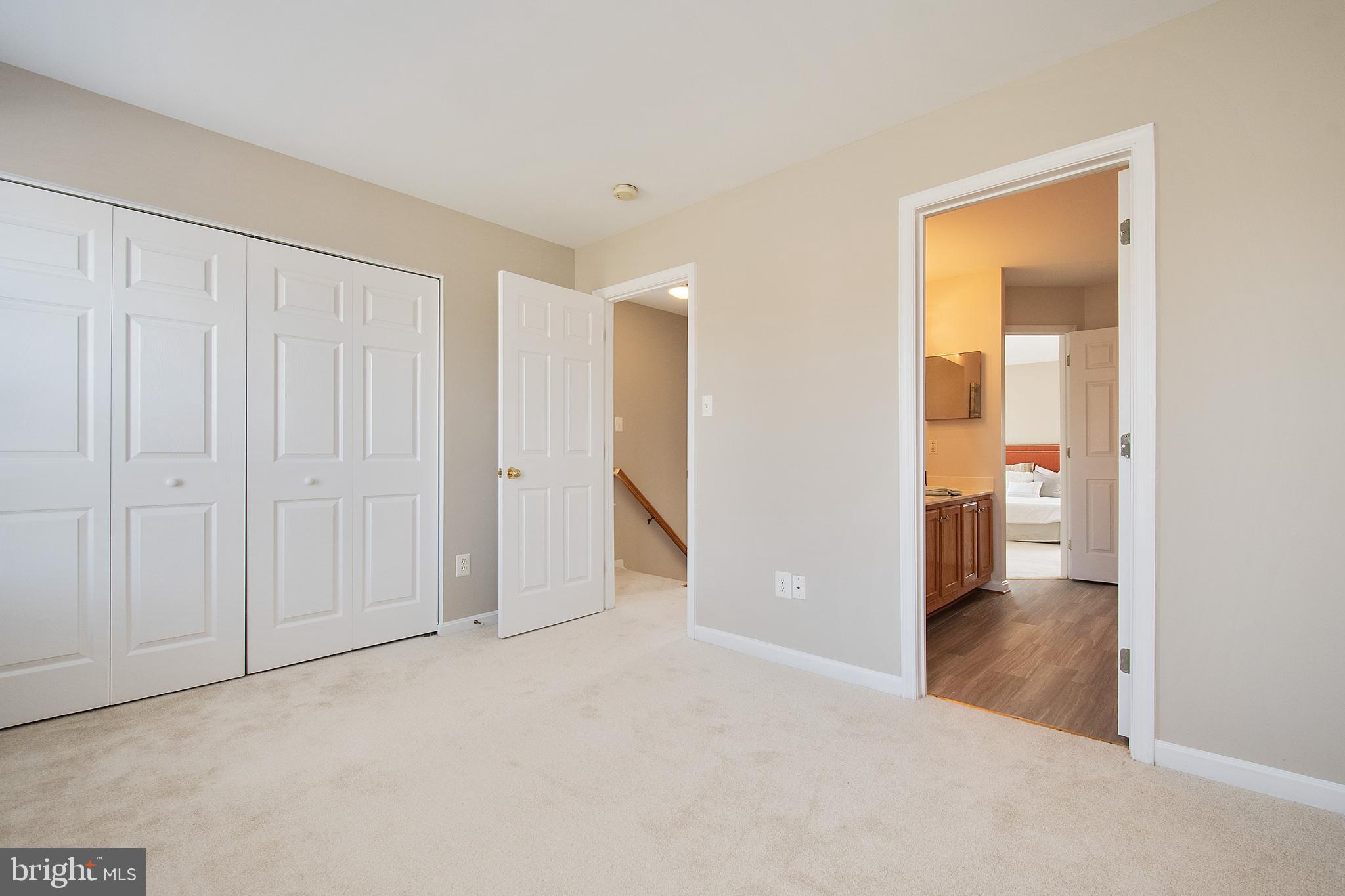 SOUTH RIDING - Residential