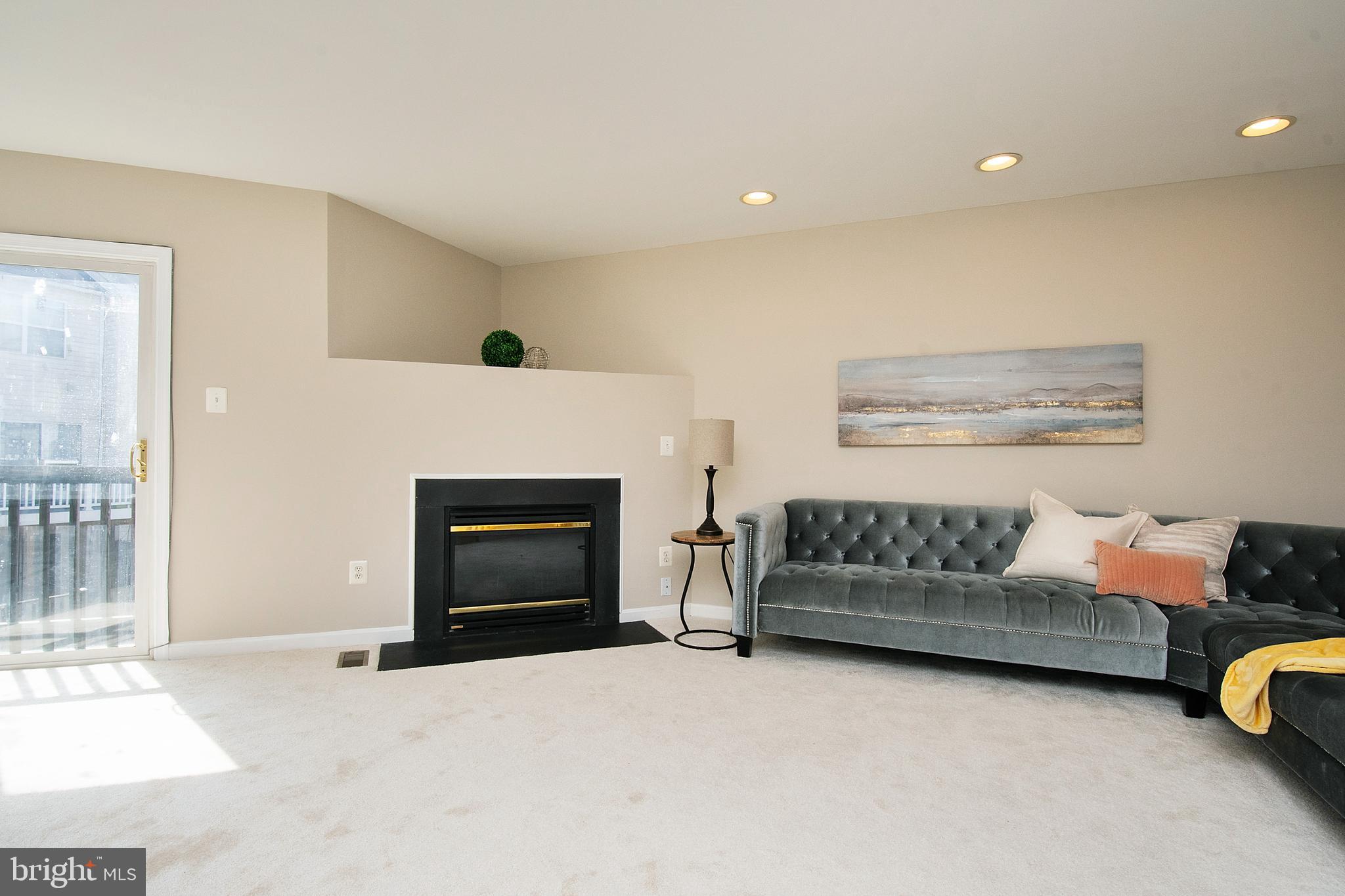 SOUTH RIDING - Residential