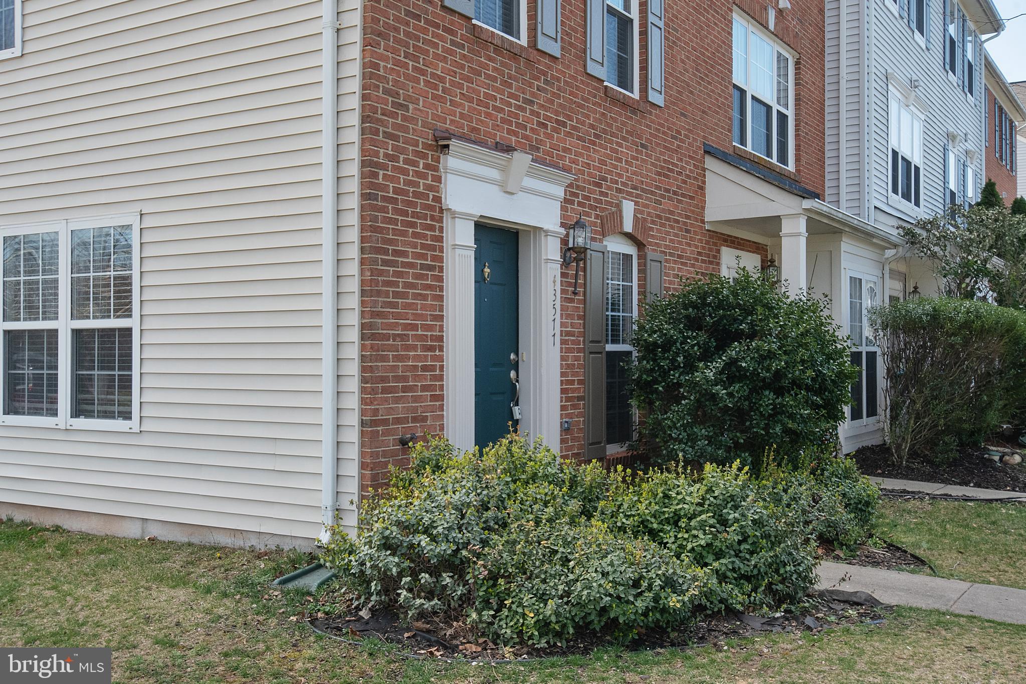 SOUTH RIDING - Residential