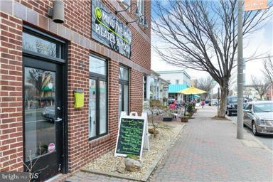 RIVER TERRACE - Residential Lease