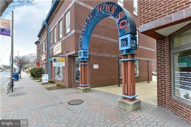 RIVER TERRACE - Residential Lease