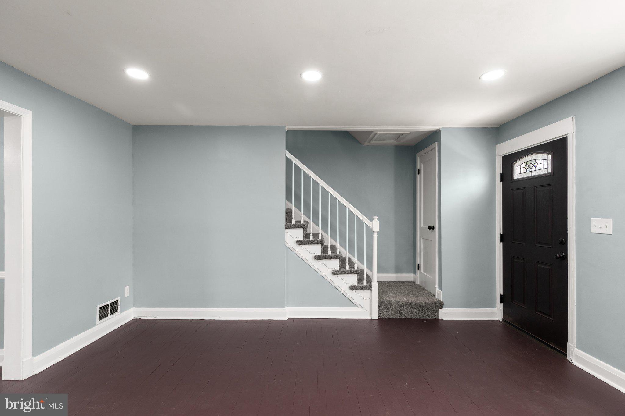 RIDGELEIGH - Residential