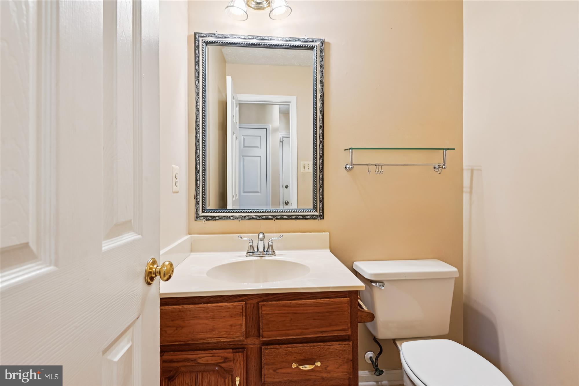 CROFTON WOODS - Residential Lease