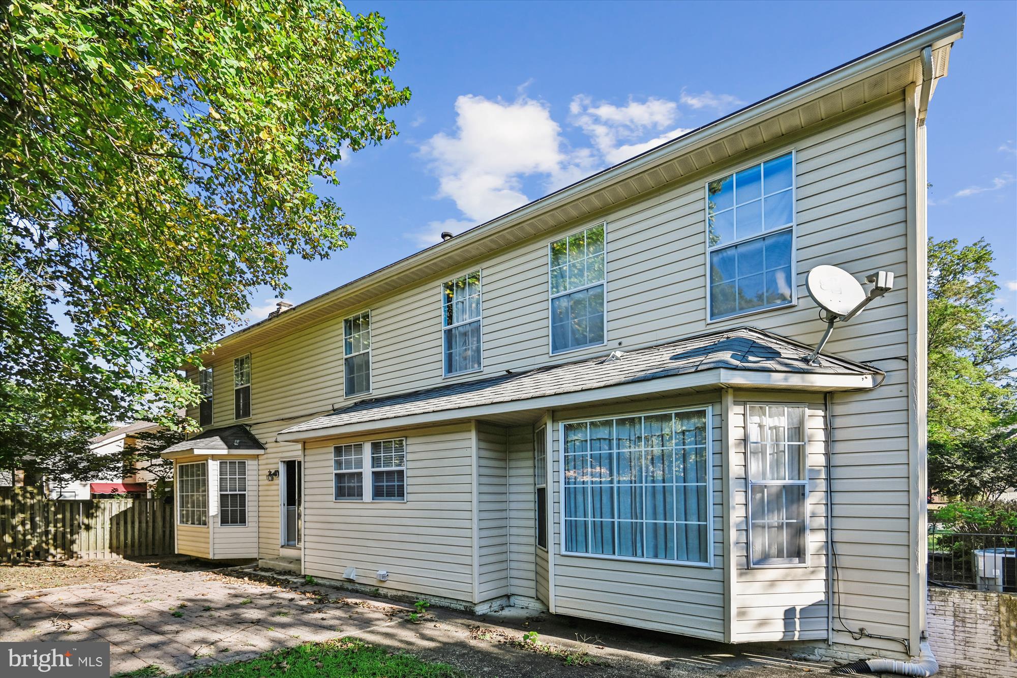 2111 CROSSGATE DRIVE