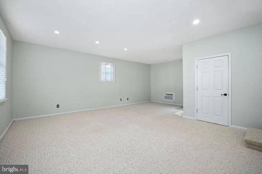 FARMINGTON HEIGHTS - Residential