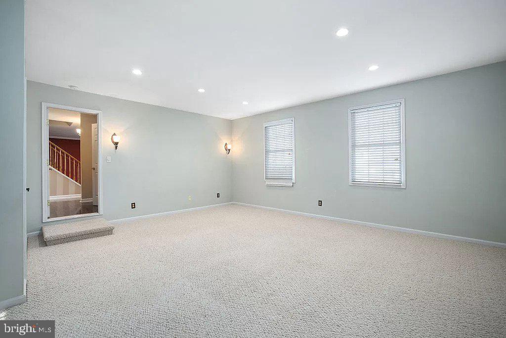 FARMINGTON HEIGHTS - Residential