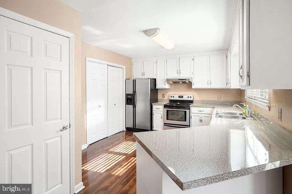 FARMINGTON HEIGHTS - Residential