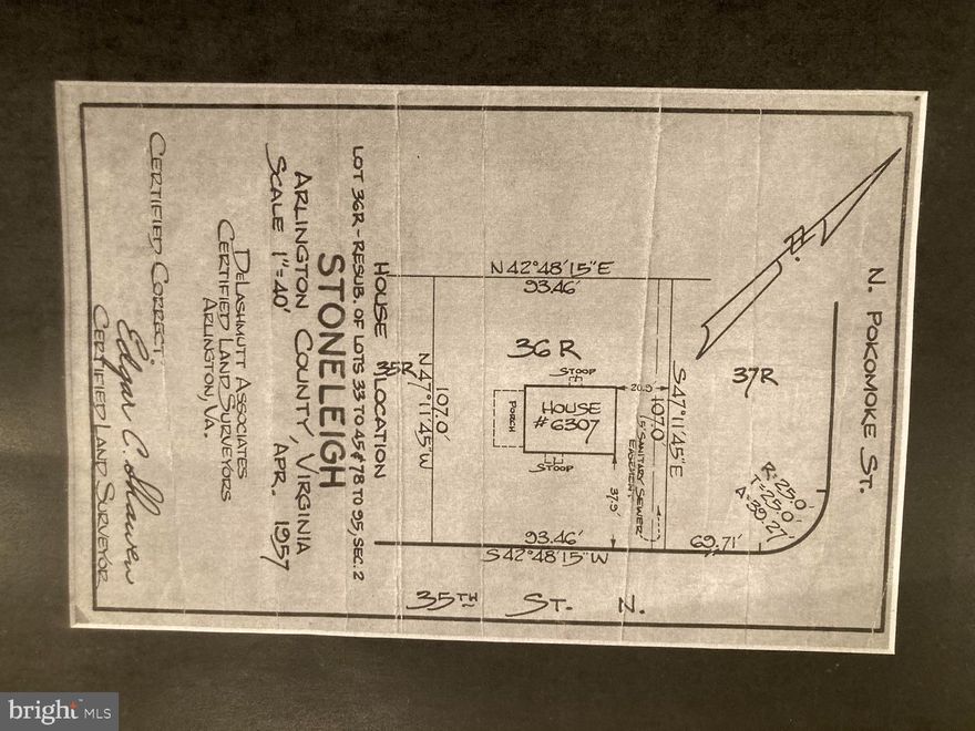 Brick Rambler on 10,000 sq ft lot in Minor Hill.  Living Dining area plus expansive sunroom.  Galley kitchen opens to rear yard. Hardwood flooring main level.   3 bedrooms,  1 bath on main floor.  Unfinished basement.  One car garage.