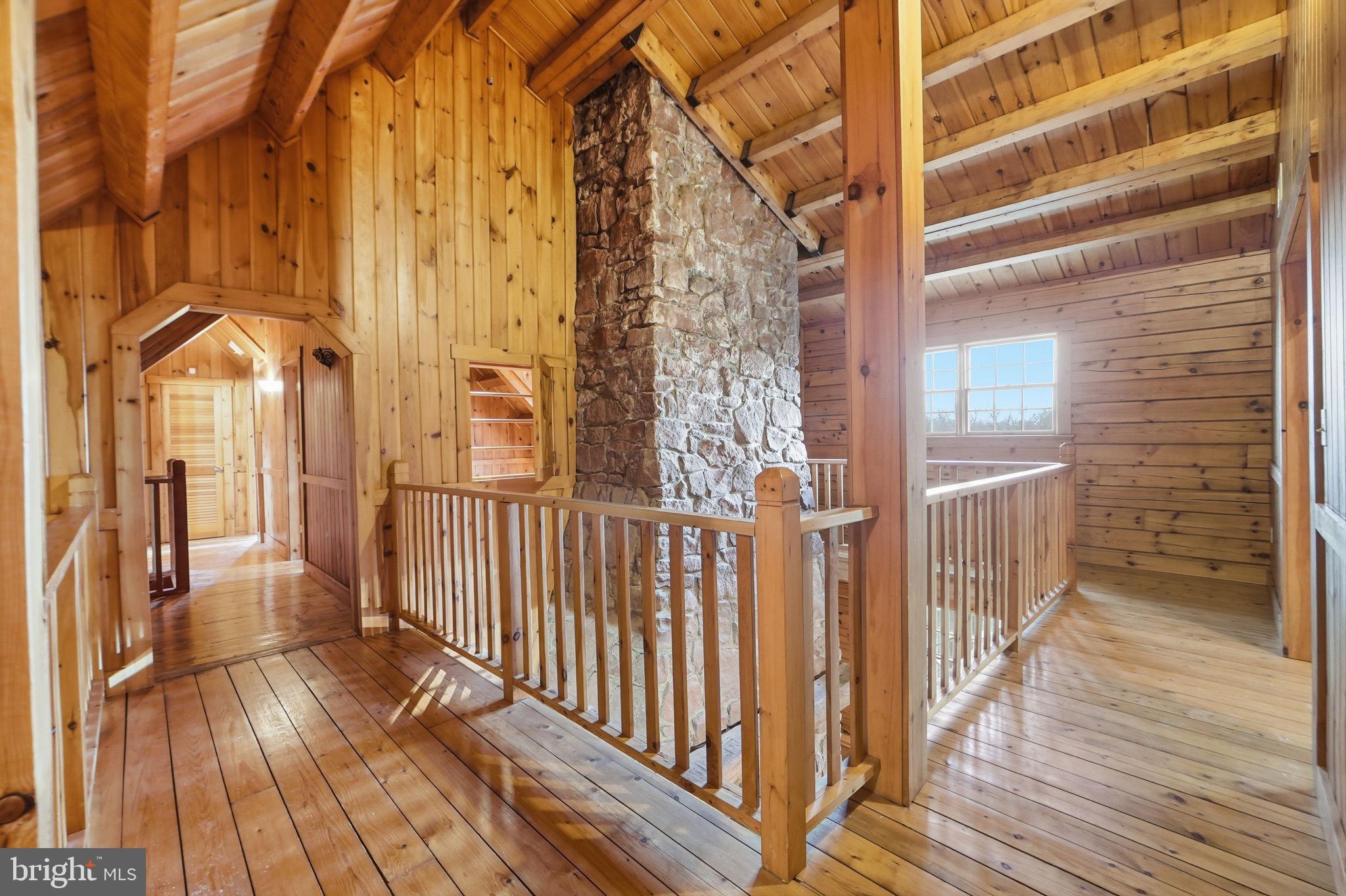 POOLESVILLE OUTSIDE - Residential