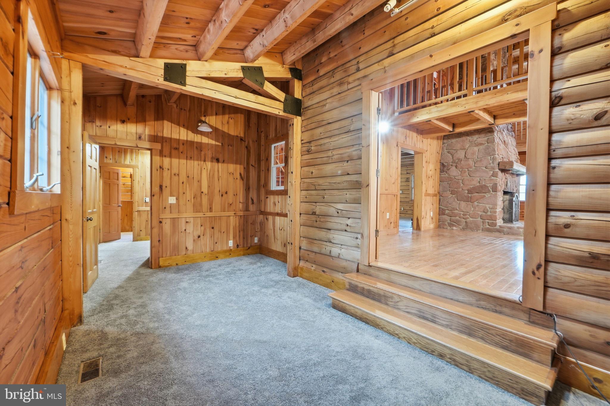 POOLESVILLE OUTSIDE - Residential