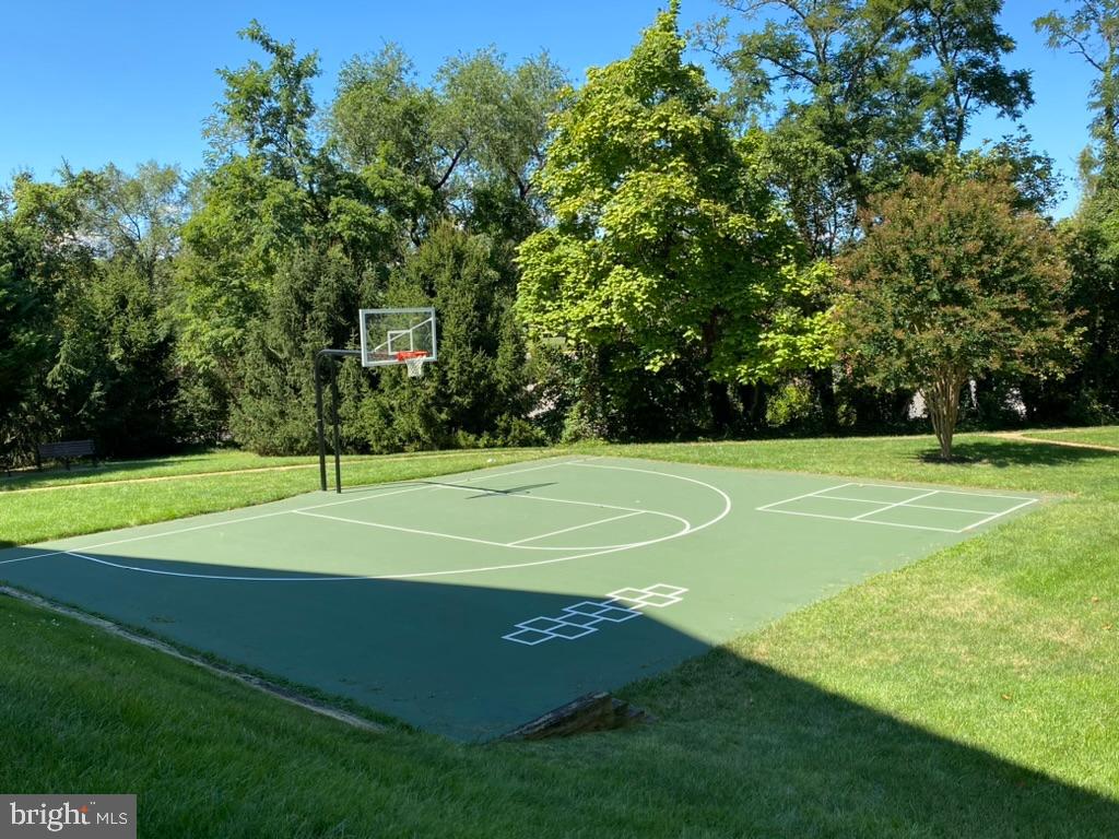 WINDY HILL - Residential