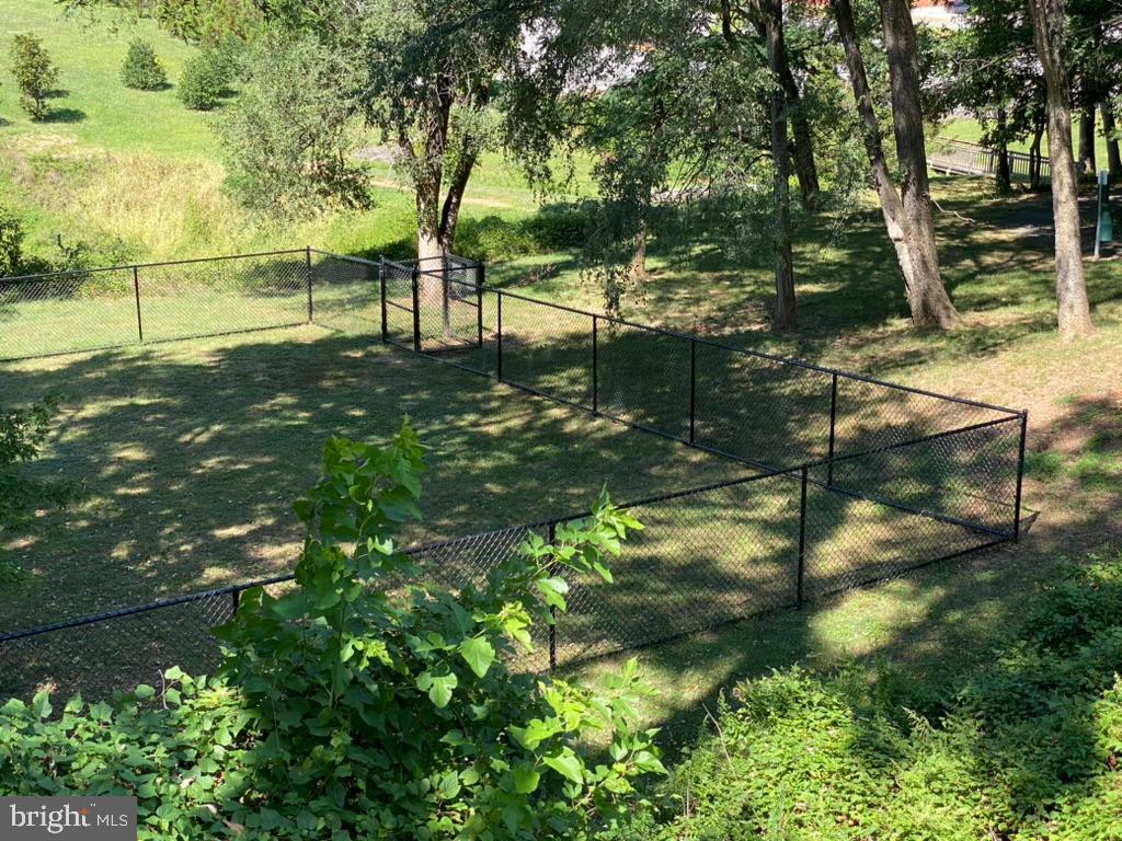 WINDY HILL - Residential