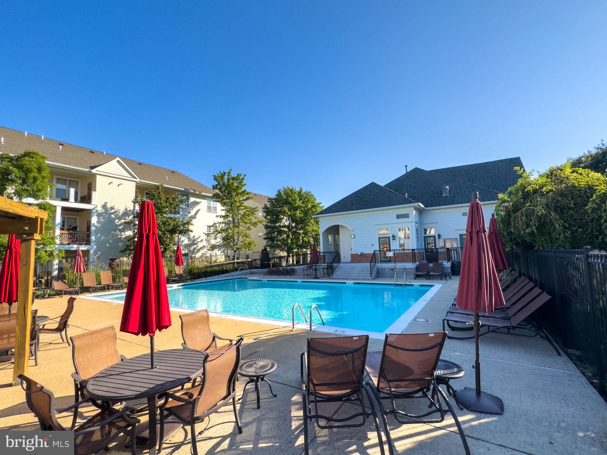 WINDY HILL - Residential