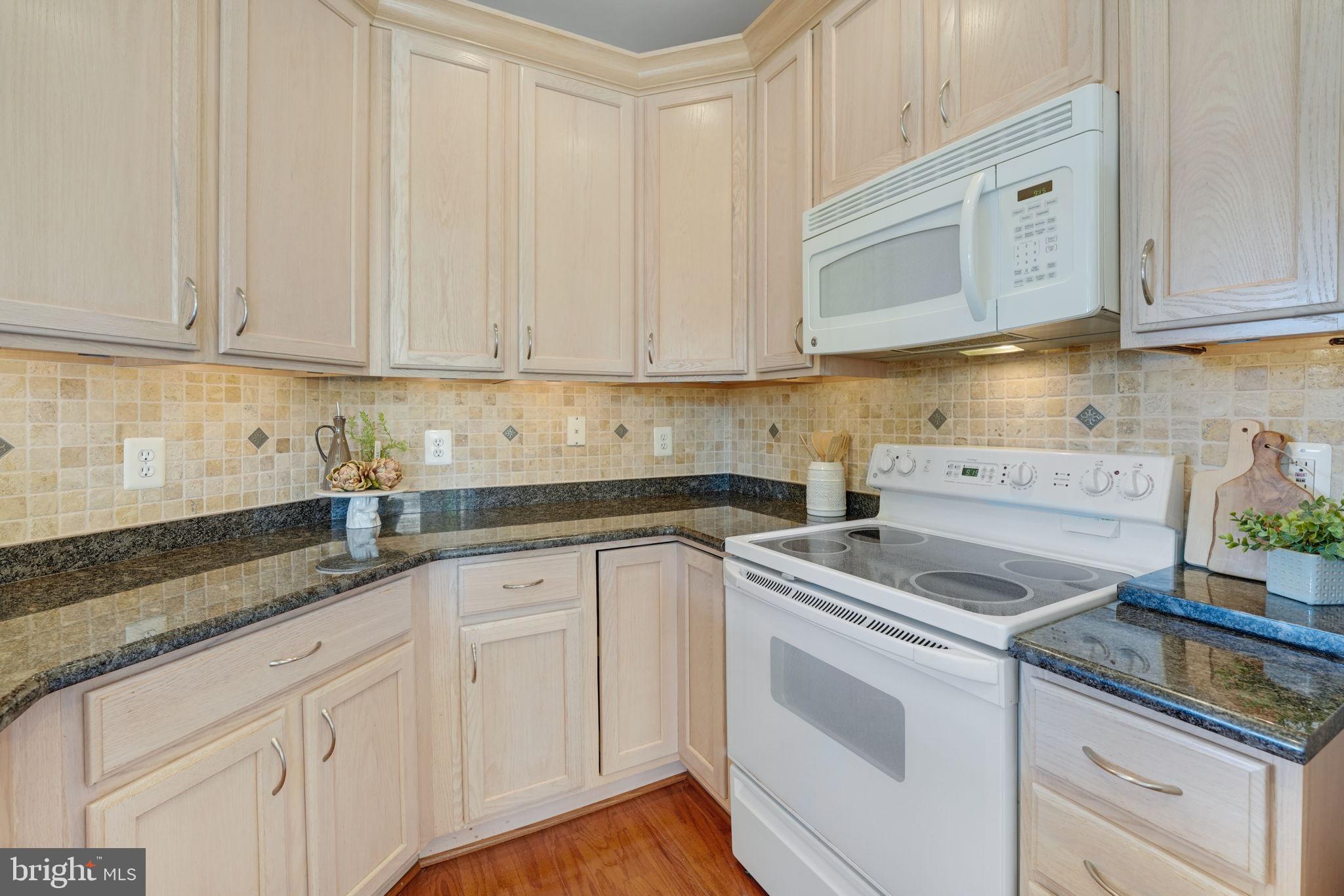 WINDY HILL - Residential