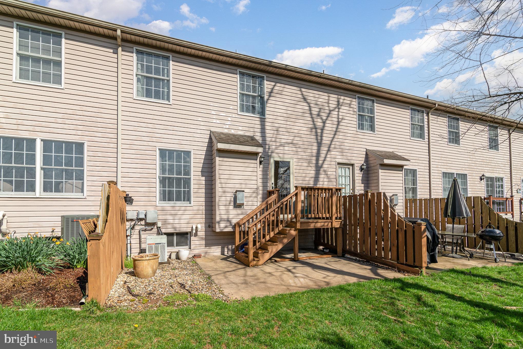 WHELAN CROSSING - Residential