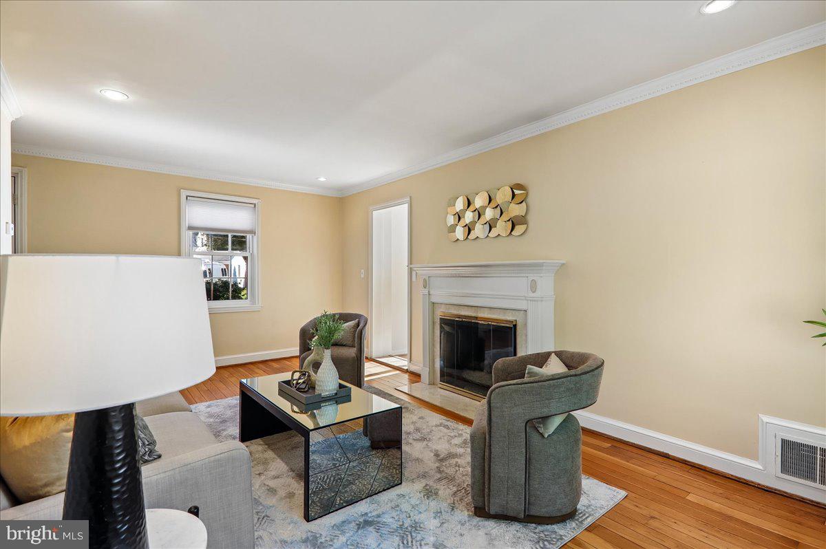 8616 LYNBROOK DRIVE