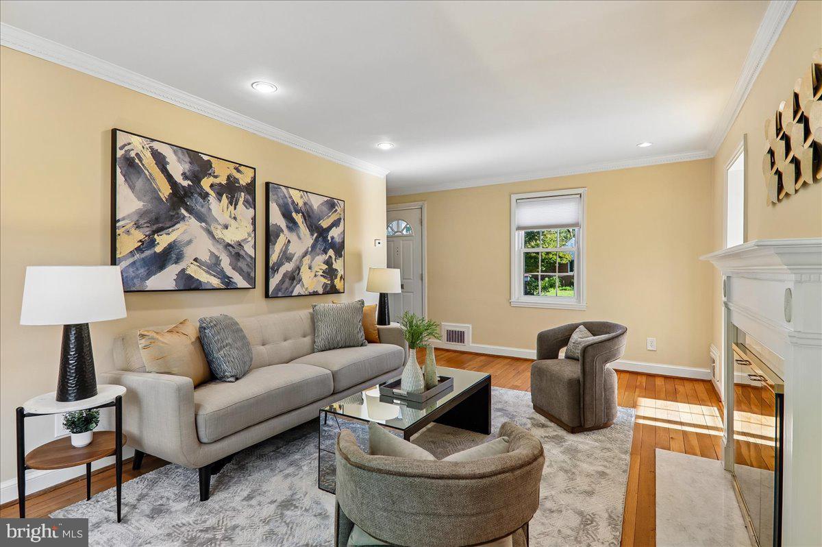 8616 LYNBROOK DRIVE