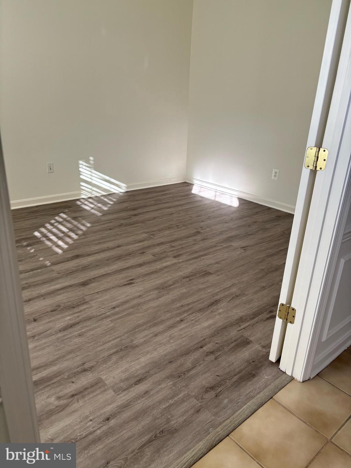 WHEATON  HILLS - Residential Lease